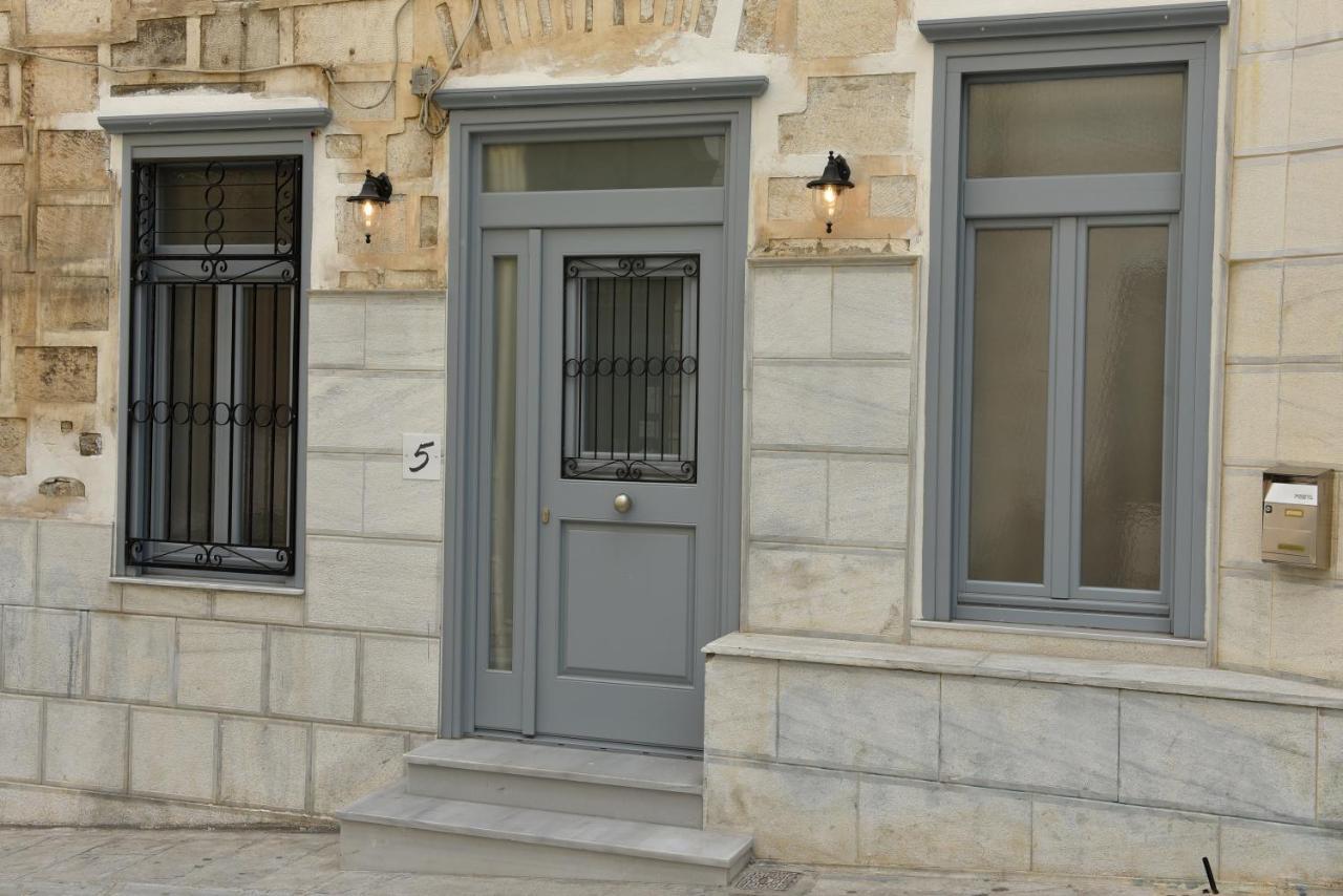 Oisyra Hotel Ermoupoli Exterior photo